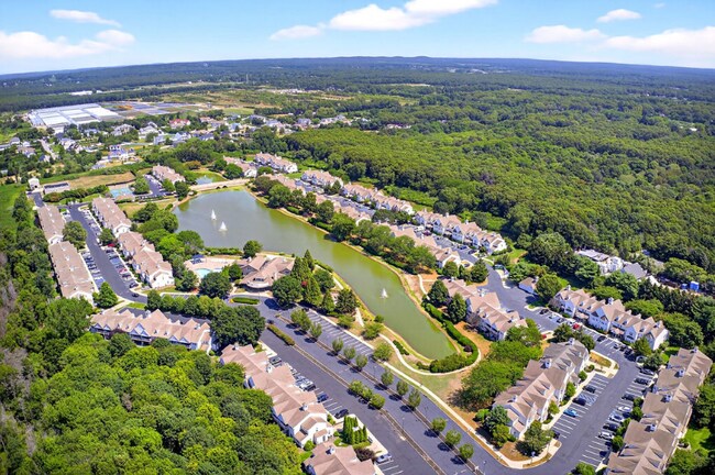 Foto del edificio - 14 Walden Ct