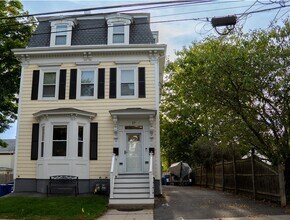 Building Photo - 17 Emerson St