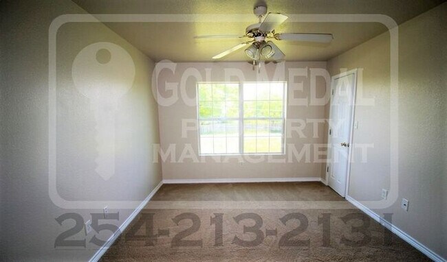Building Photo - 4707 Westcliff Rd