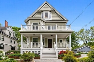 Building Photo - 228 Langley Rd