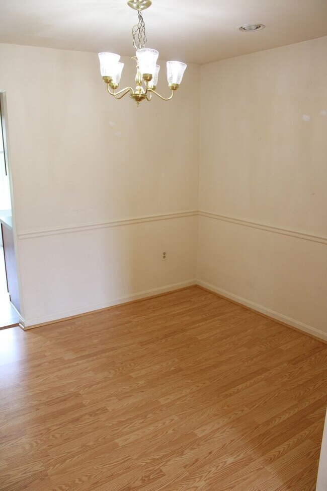 Foto del edificio - Conveniently Located- Three Bedroom Home Annapolis, MD