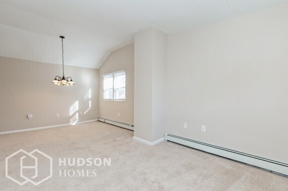 Building Photo - 386 Kennedy Dr