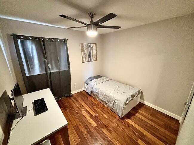 Foto del edificio - 94-543-543 Lumiaina St