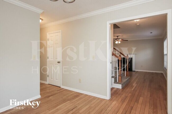 Foto del edificio - 5523 Westerborne Dr