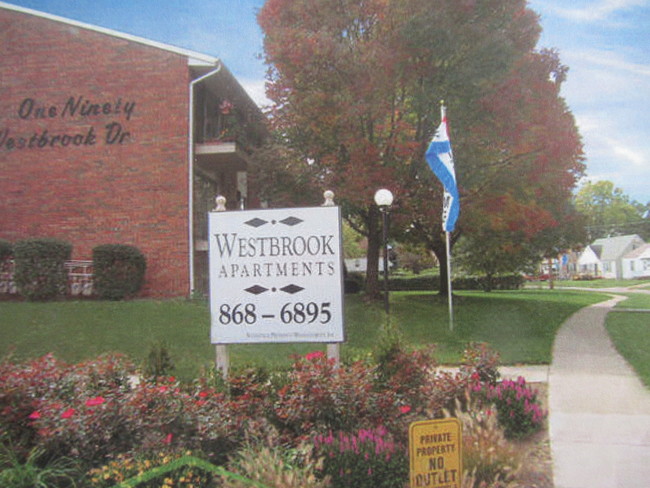 Foto del edificio - Westbrook Apartments