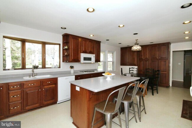 Foto del edificio - 8947 Colesbury Pl