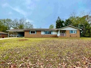 Building Photo - 107 Evelyn Dr Building Photo - 107 Evelyn Dr