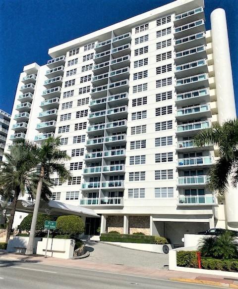 Foto del edificio - 6917 Collins Ave