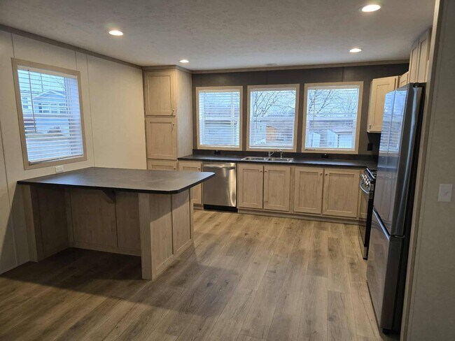 Foto del edificio - 415 NW Poplar Ave