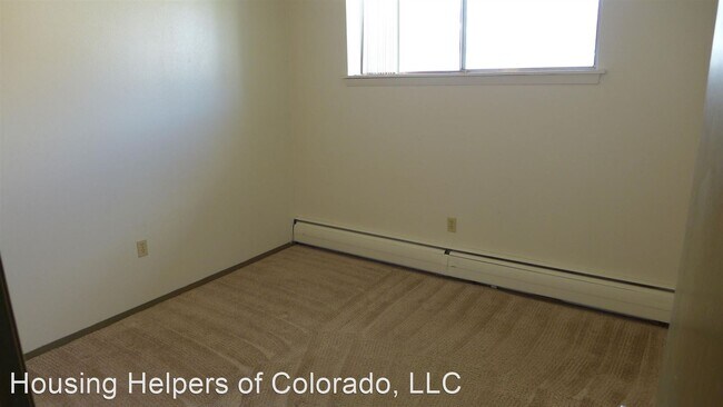 Building Photo - 2655 Mapleton Ave