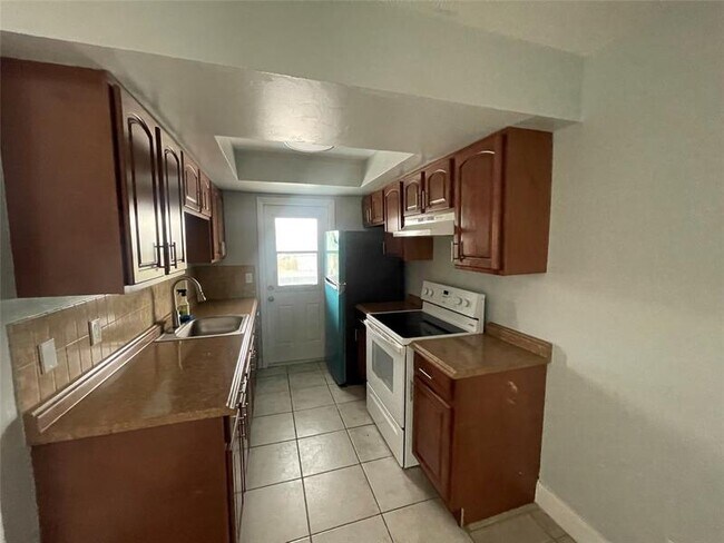 Foto del edificio - 315 SW 15th St