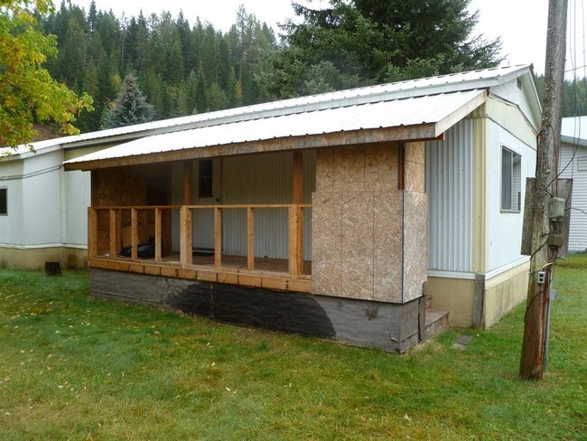 Building Photo - Great Location Singlewide