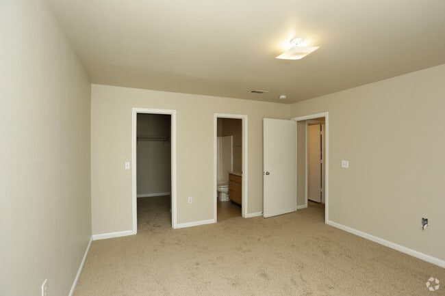 Interior Photo - Scotlandville Homes