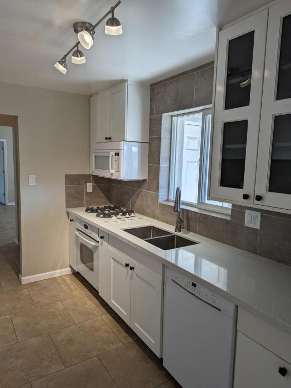 Photo - 1343 E Osborn Rd