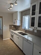 Building Photo - 1343 E Osborn Rd