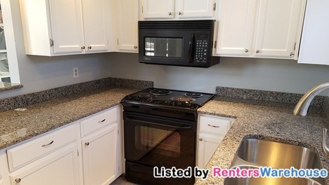 Foto del edificio - 9697 W Chatfield Ave