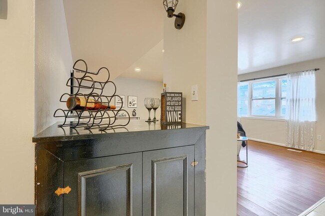 Foto del edificio - 3645 Glengyle Ave