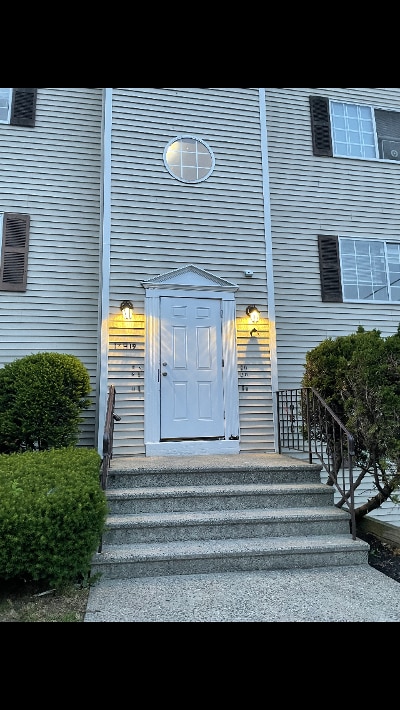 Building Photo - 21 3rd St