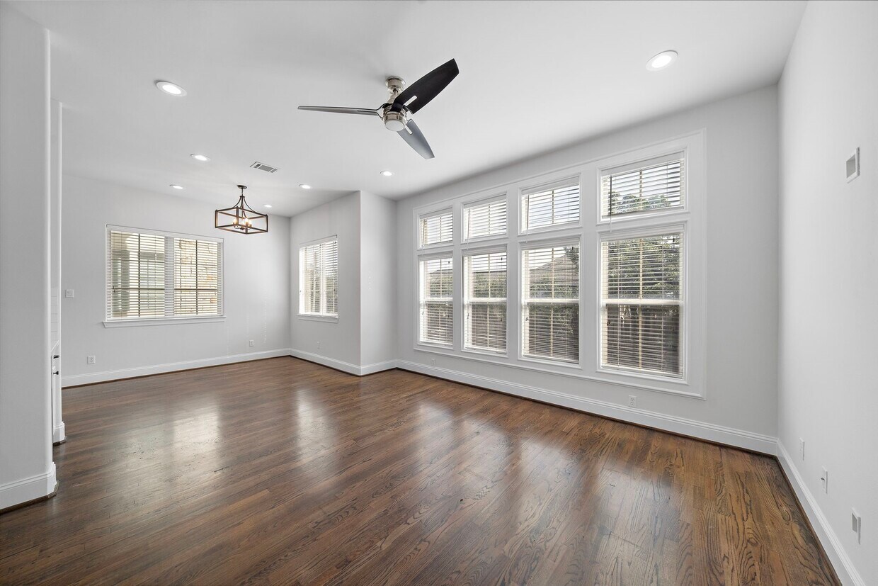 Building Photo - 2924 Leeland St