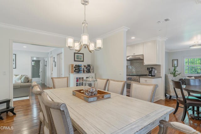 Foto del edificio - 322 N Mayflower Ave