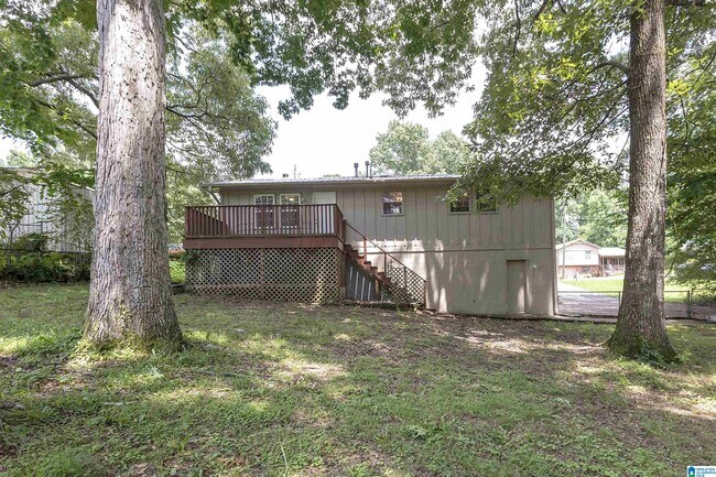 Building Photo - 2900 Valley View Cir