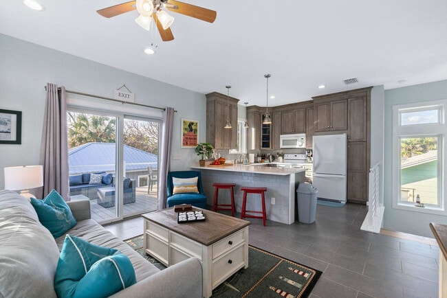 Foto del edificio - 11 Comares Ave S