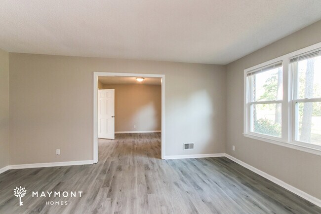 Building Photo - 3-Bedroom Brick Home in Columbia, SC