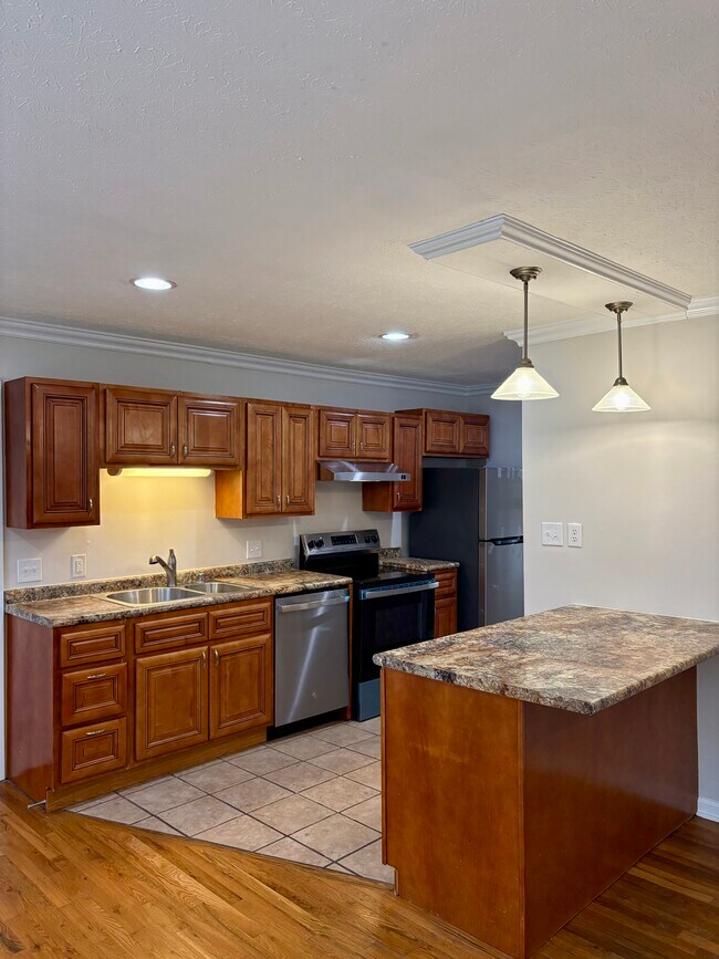 Building Photo - 2605 Yuma Dr