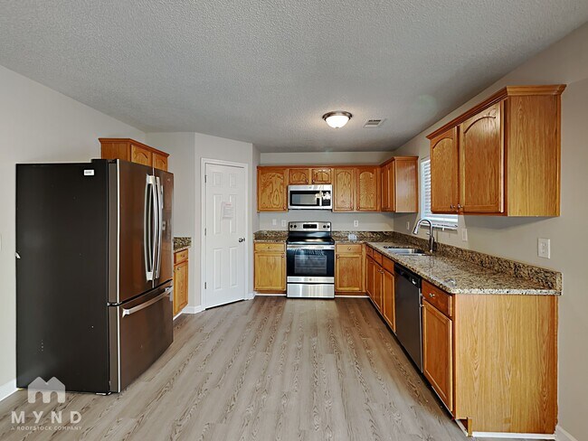 Foto del edificio - 6132 Hickory Ln Dr