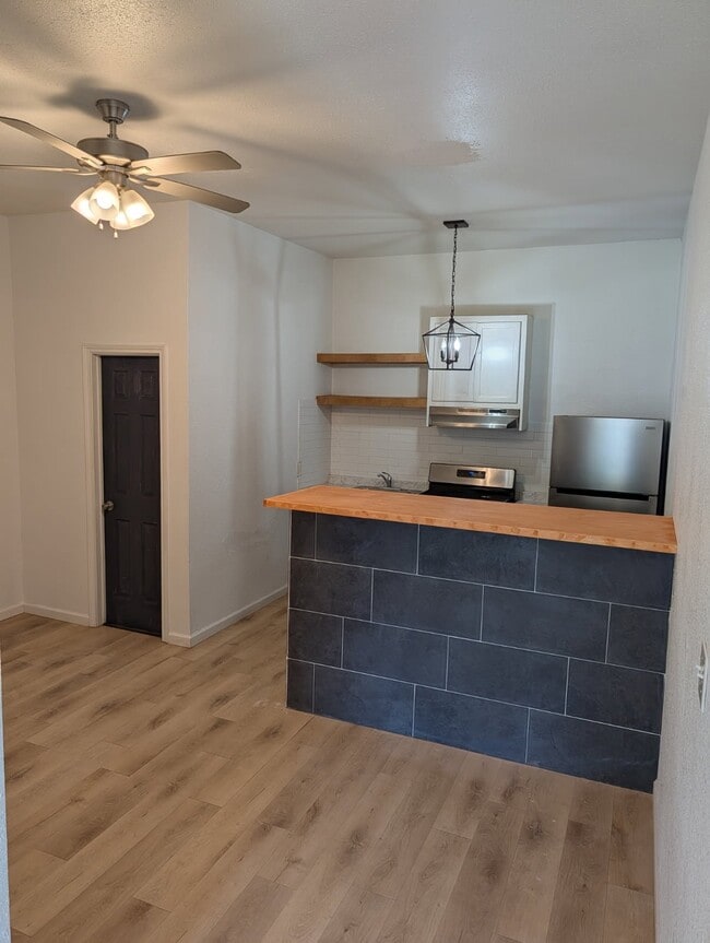 Building Photo - 5318 Laura Koppe Rd