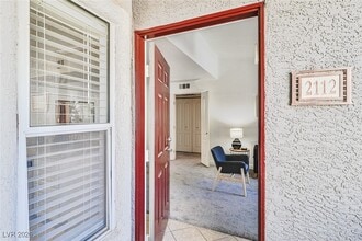 Building Photo - 5055 W Hacienda Ave