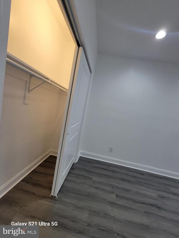 Building Photo - 5719 Haverford Ave