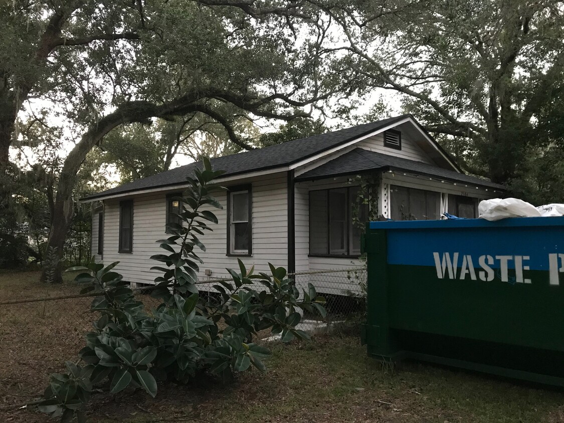 Foto principal - 2504 Yale Ave
