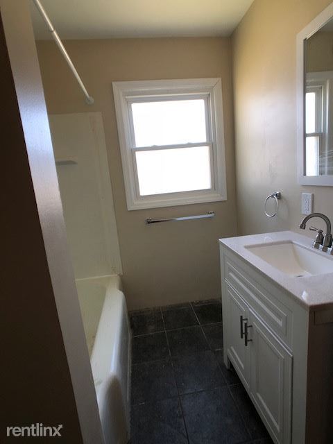 Building Photo - 2 br, 1 bath  - 1225 King Rd
