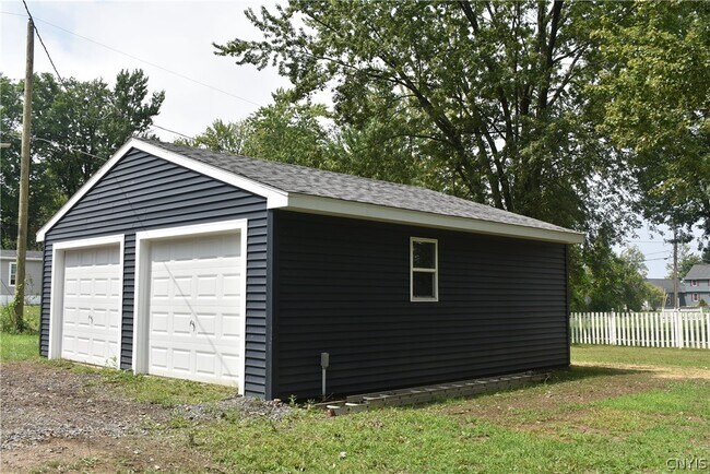 Foto del edificio - 9010 Kennedy Ln
