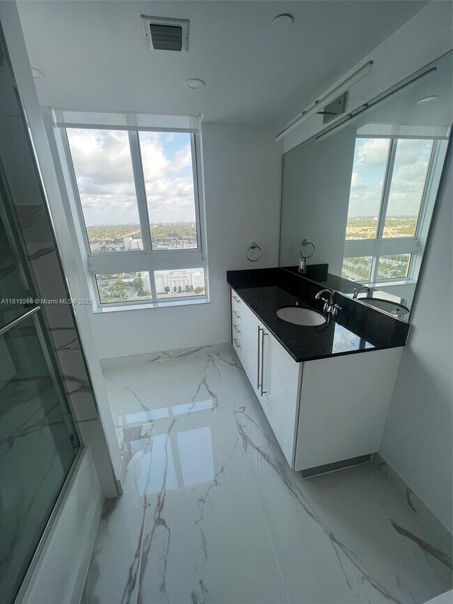 Foto del edificio - 7350 SW 89th St