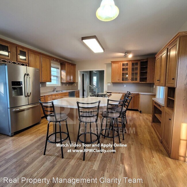 Foto del edificio - 3 br, 1 bath House - 5328 S Main St