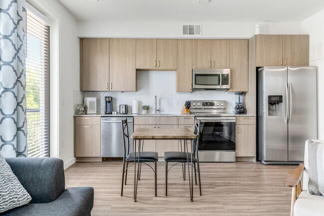 Foto del edificio - 1500 N Henderson Ave