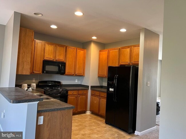 Building Photo - 206 Brook Meadow Dr