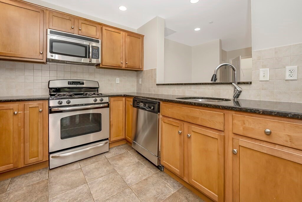 Foto principal - 110 Wyllis Ave