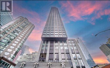 Building Photo - 8 Wellesley St W