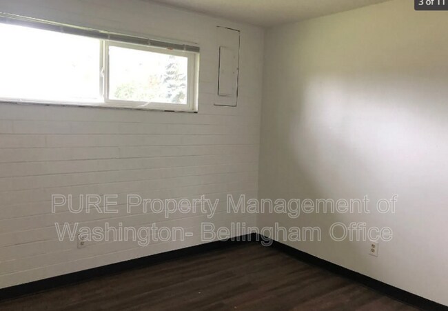 Building Photo - 1130 24th St.