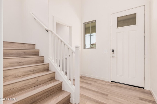 Building Photo - 6548 N 15th Dr
