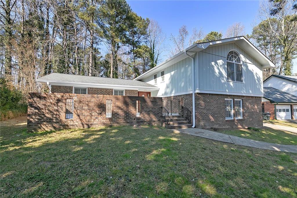 Primary Photo - 1038 Seven Springs Cir NE