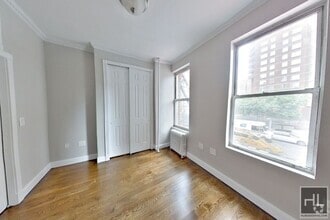 Building Photo - PERFECT Second Avenue 1 Bedroom