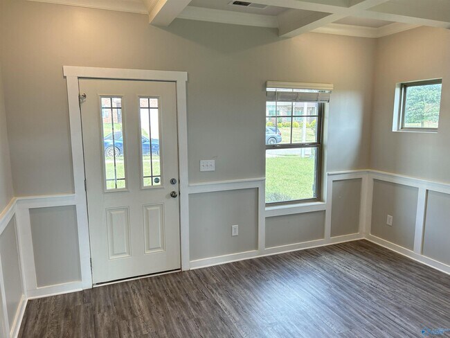 Foto del edificio - 26106 Valley Ridge Rd