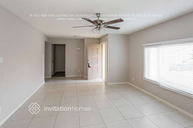 Building Photo - 5726 N 46th Ave