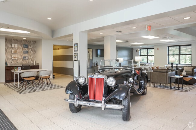 Lobby - Hudson Lofts