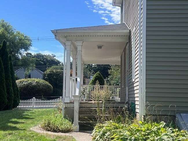 Building Photo - 36 Treadwell Ave