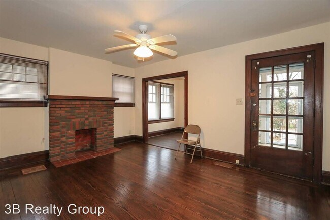 Building Photo - 2 br, 1 bath House - 8457 Vorhees Ln.